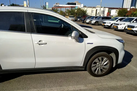 סוזוקי S-CROSS GLX