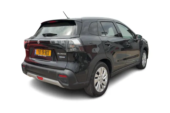 סוזוקי S-CROSS GLX