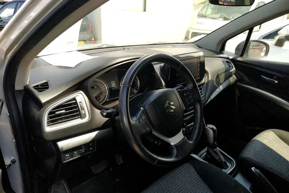 סוזוקי S-CROSS GLX